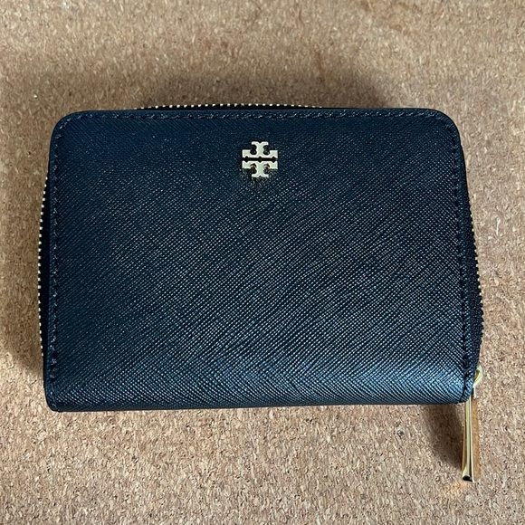 Tory Burch Accessories - Tory Burch Zippy coin/card holder